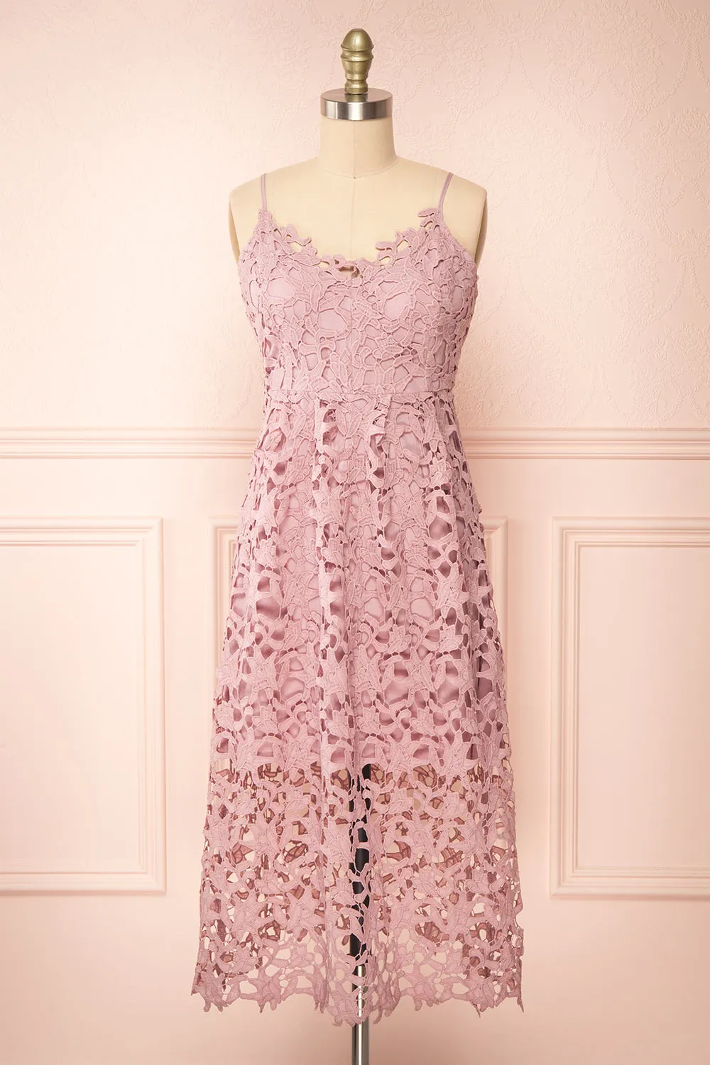 Avelina Mauve | Lace Midi Dress