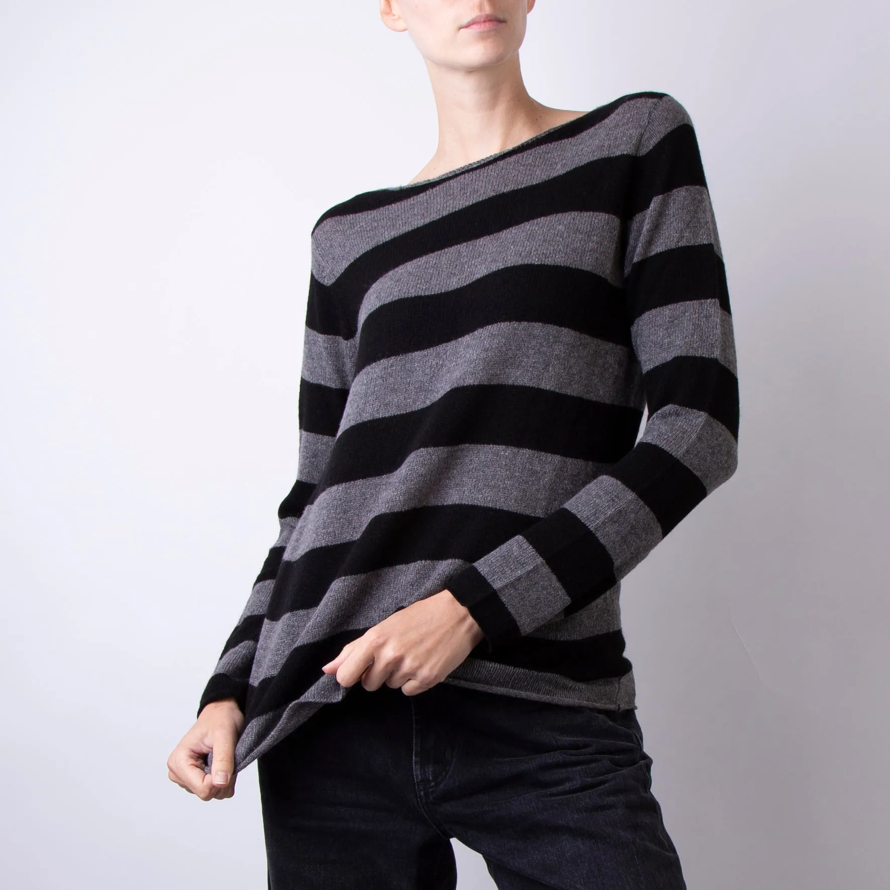 BE YOU SWEATER CD1179F4 A02 BLACK GREY