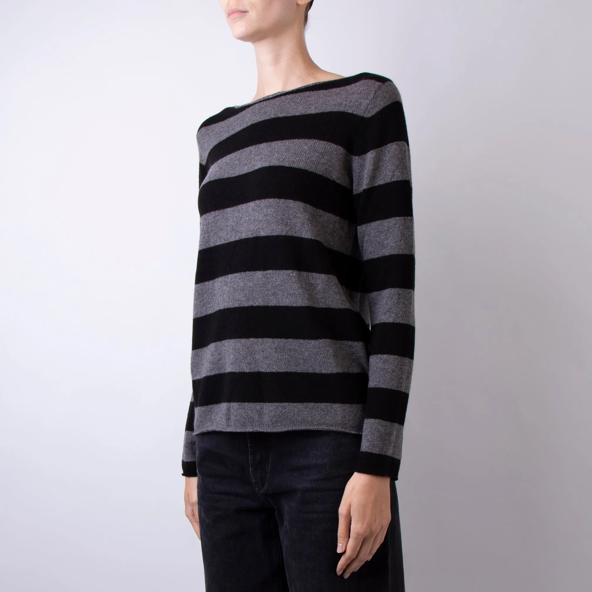 BE YOU SWEATER CD1179F4 A02 BLACK GREY