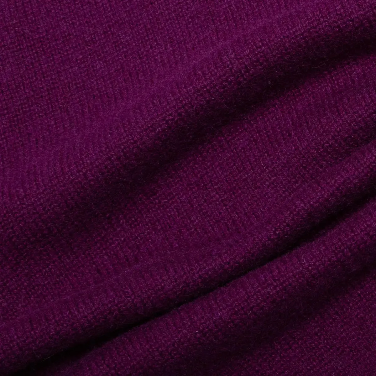 Beetroot Tobermorey 4ply V-Neck Cashmere Sweater