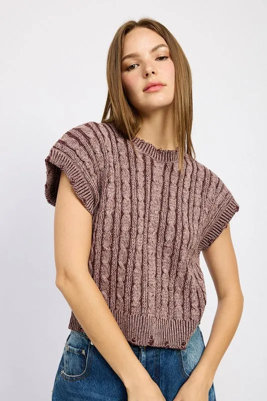 CABLE KNIT SHORT SLEEVE TOP