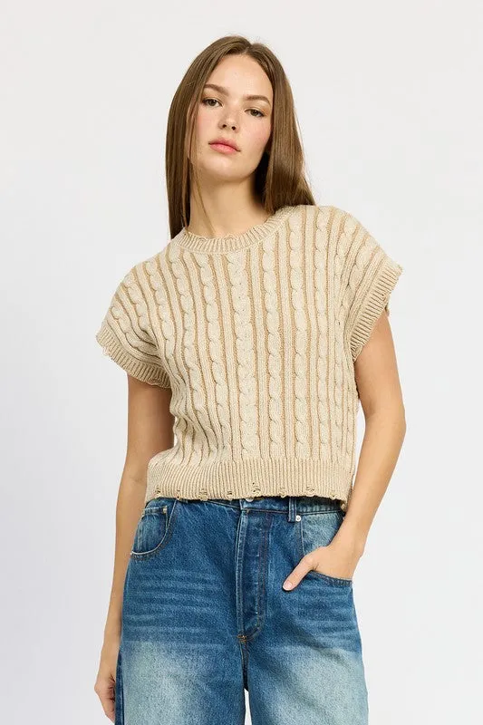 CABLE KNIT SHORT SLEEVE TOP