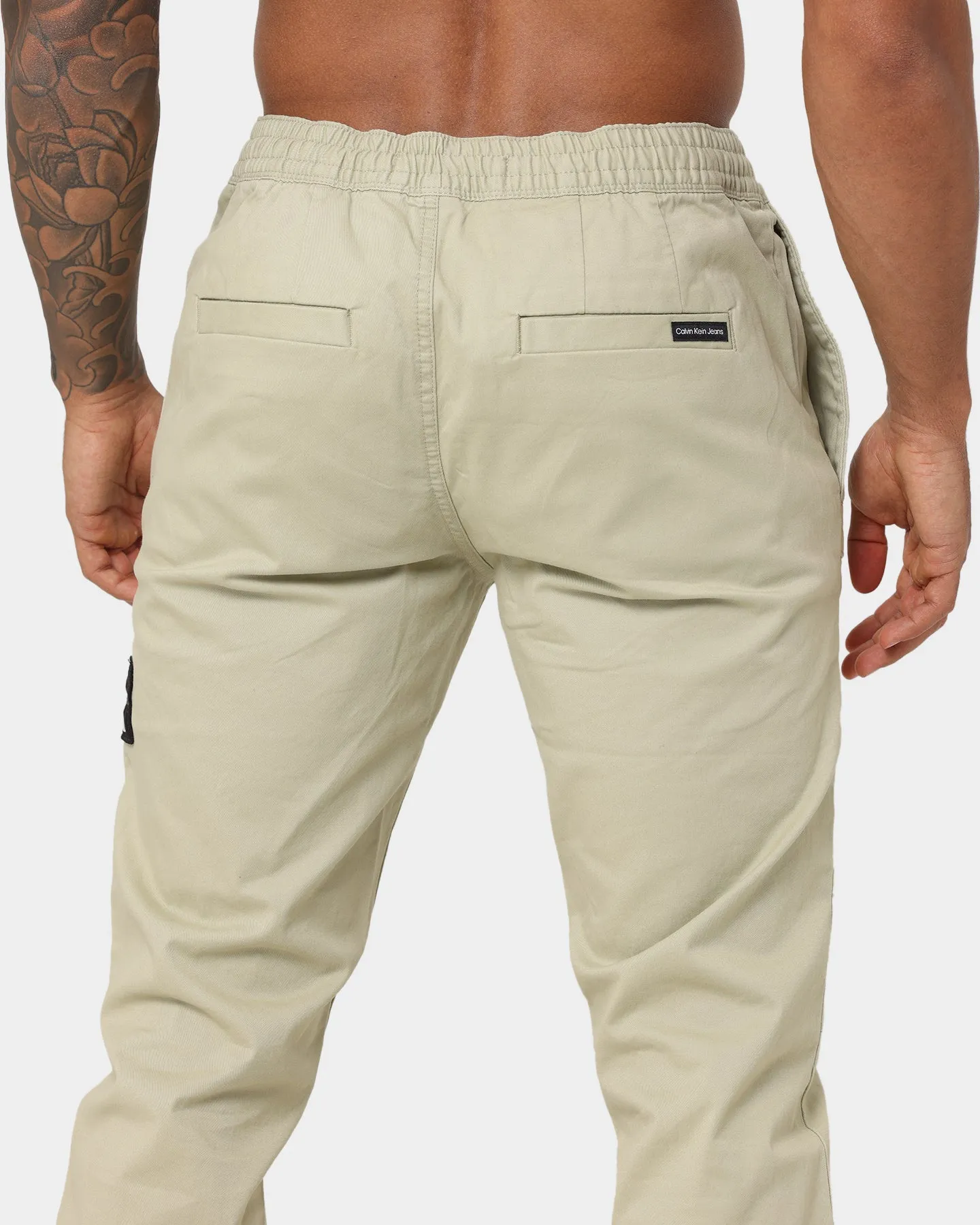 Calvin Klein Monogram Badge Casual Chino Wheat Fields