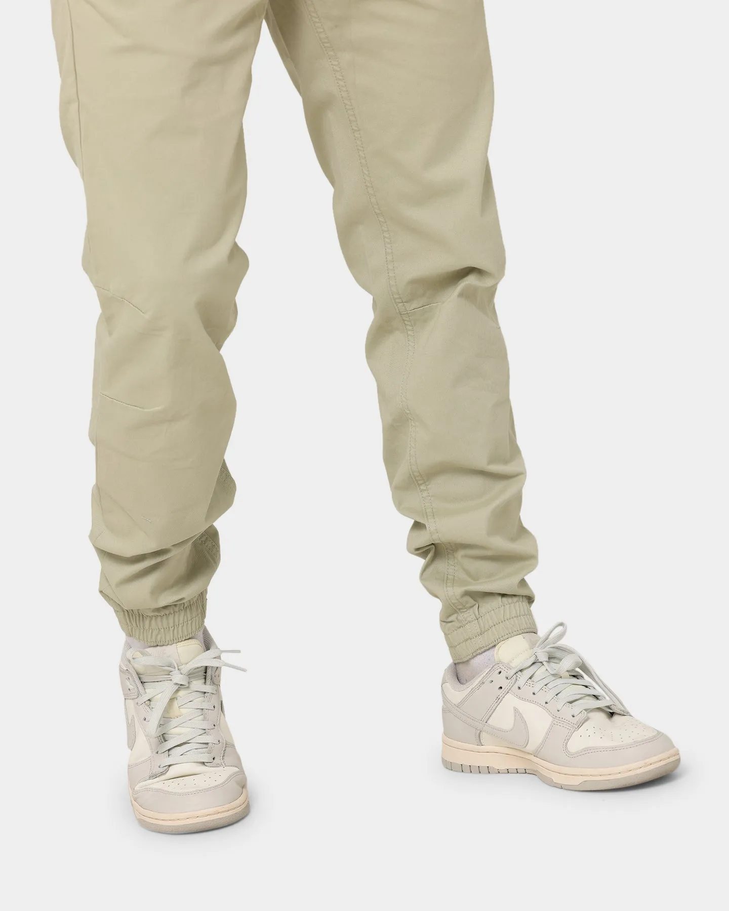 Calvin Klein Monogram Badge Casual Chino Wheat Fields