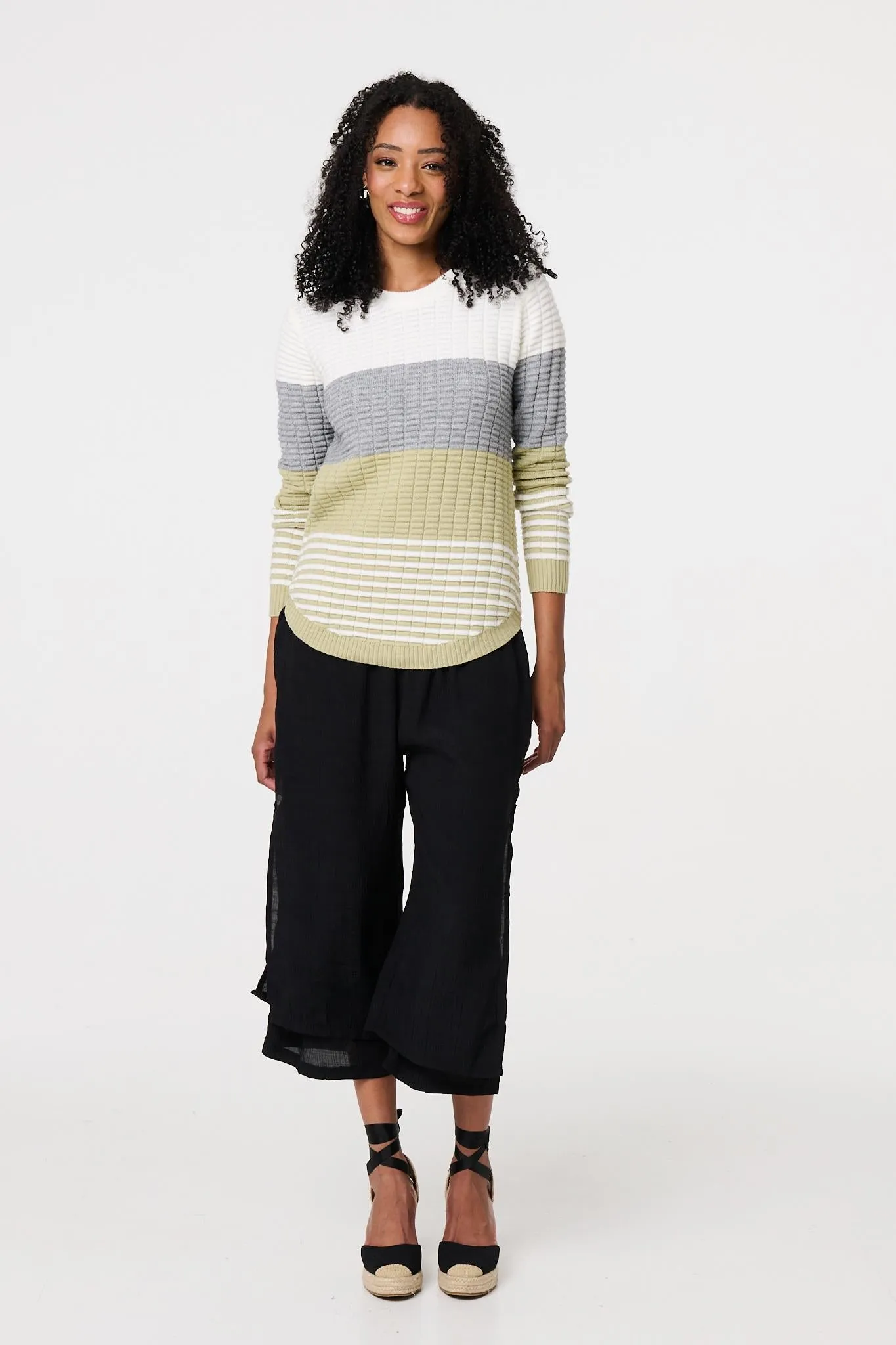 Colour Block Textured Curve Hem Jumper