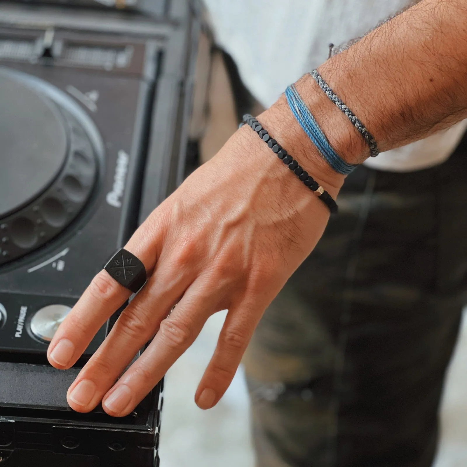 Men's Coated Hematite Stretch Bracelet